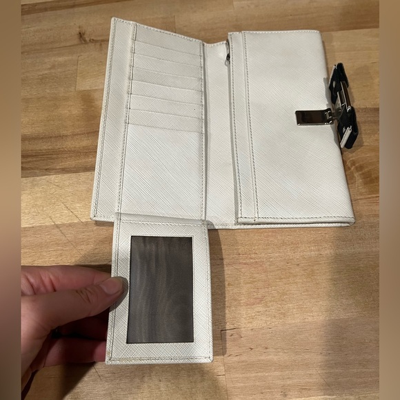 Salvatore feragamo wallet with bow - Picture 9 of 12